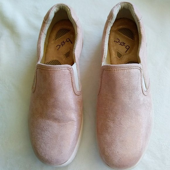 boc slip on sneakers